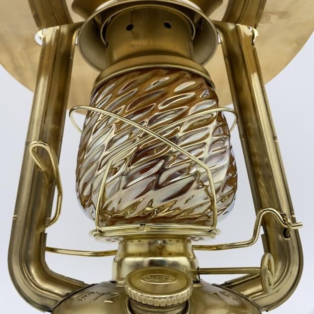 Magma Glass Studio【ランタングローブ】Golden Magma Glass Studio【ランタングローブ】Golden