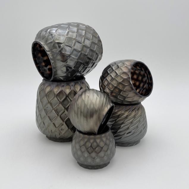 Magma Glass Studio【ランタングローブ】Iron Gray Magma Glass Studio【ランタングローブ】Iron Gray