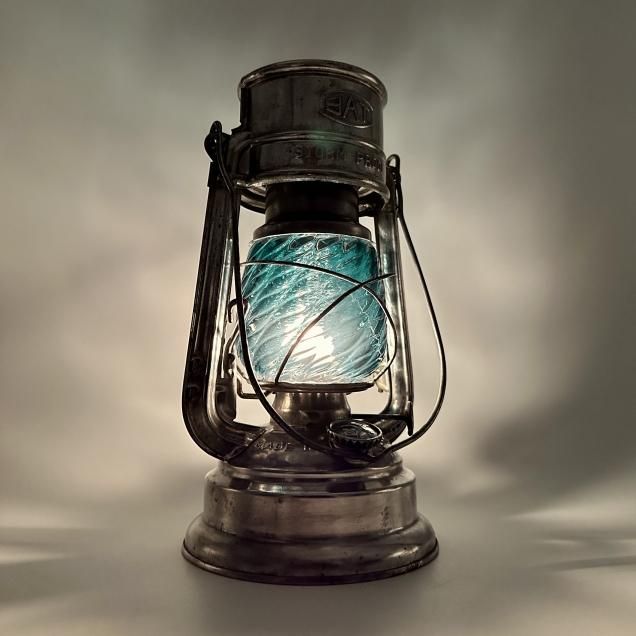 Magma Glass Studio【ランタングローブ】Silver Green Magma Glass Studio【ランタングローブ】Silver Green