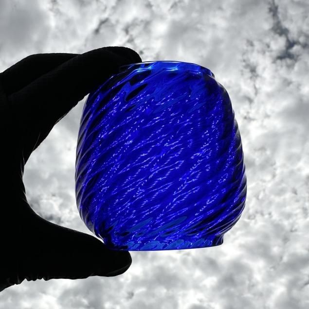 Magma Glass Studio【ランタングローブ】Silver Blue Magma Glass Studio【ランタングローブ】Silver Blue