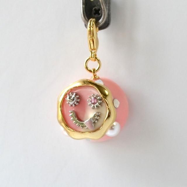 <img class='new_mark_img1' src='https://img.shop-pro.jp/img/new/icons1.gif' style='border:none;display:inline;margin:0px;padding:0px;width:auto;' />チヨ子<br>～いちごマーブルチョコB～