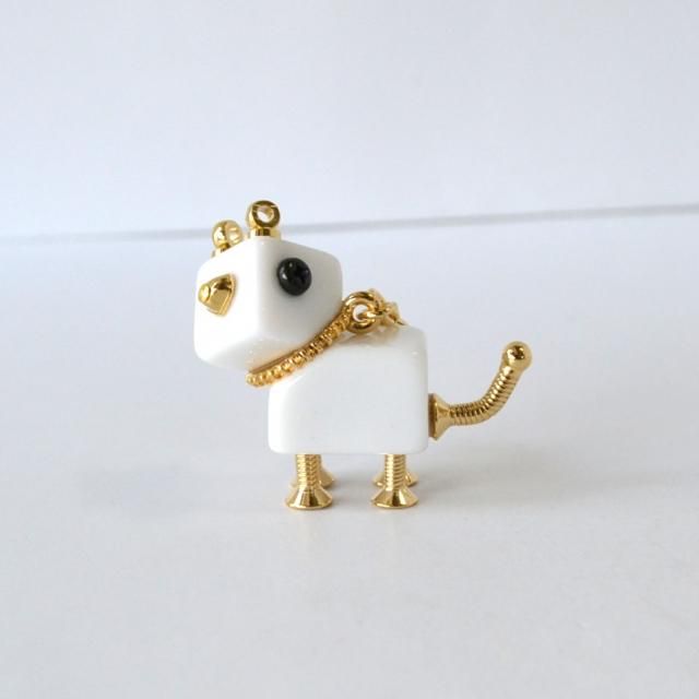 <img class='new_mark_img1' src='https://img.shop-pro.jp/img/new/icons1.gif' style='border:none;display:inline;margin:0px;padding:0px;width:auto;' />ザ・ビエルの犬<br>～シロ～