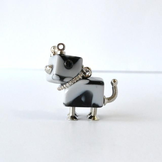 <img class='new_mark_img1' src='https://img.shop-pro.jp/img/new/icons1.gif' style='border:none;display:inline;margin:0px;padding:0px;width:auto;' />ザ・ビエルの犬<br>～クロぶち～