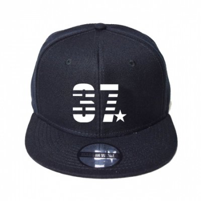 snap back cap (37) <br>black