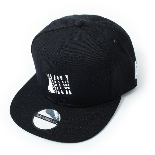 snap back capMIW college logo