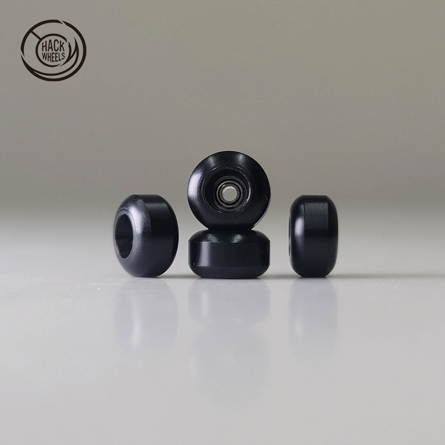 美品】UAG HACK WHEELS BIRTH 鬼鳴き - メルカリ