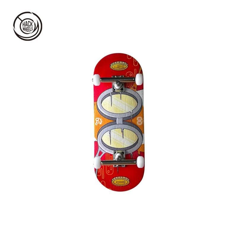 HOODED FINGERBOARD 