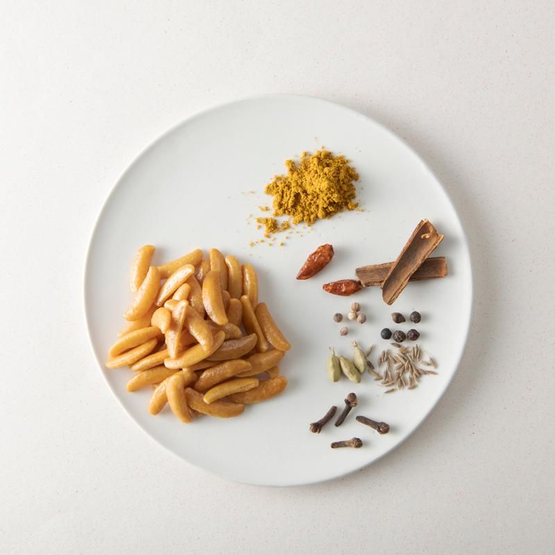 ボトル入り柿の種Crescent Snack カレー味 - ご飯のお供のお