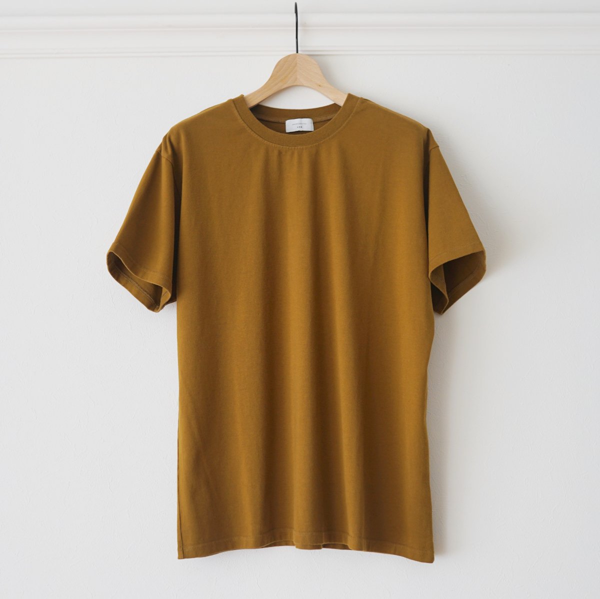 【UNDECORATED アンデコレイテッド】ORGANIC CO S/S TEE - BROWN