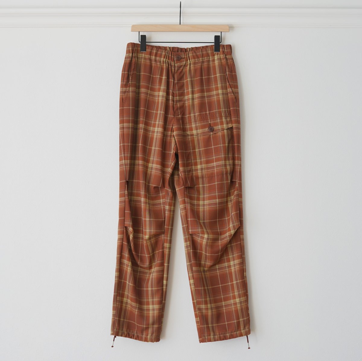 【WELLDER ウェルダー】TAPERD CARGO TROUSERS - BROWN