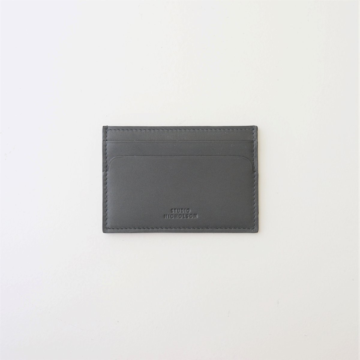 STUDIO NICHOLSON ˥륽SMOOTH CALF LEATHER CARD HOLDER - BLACK