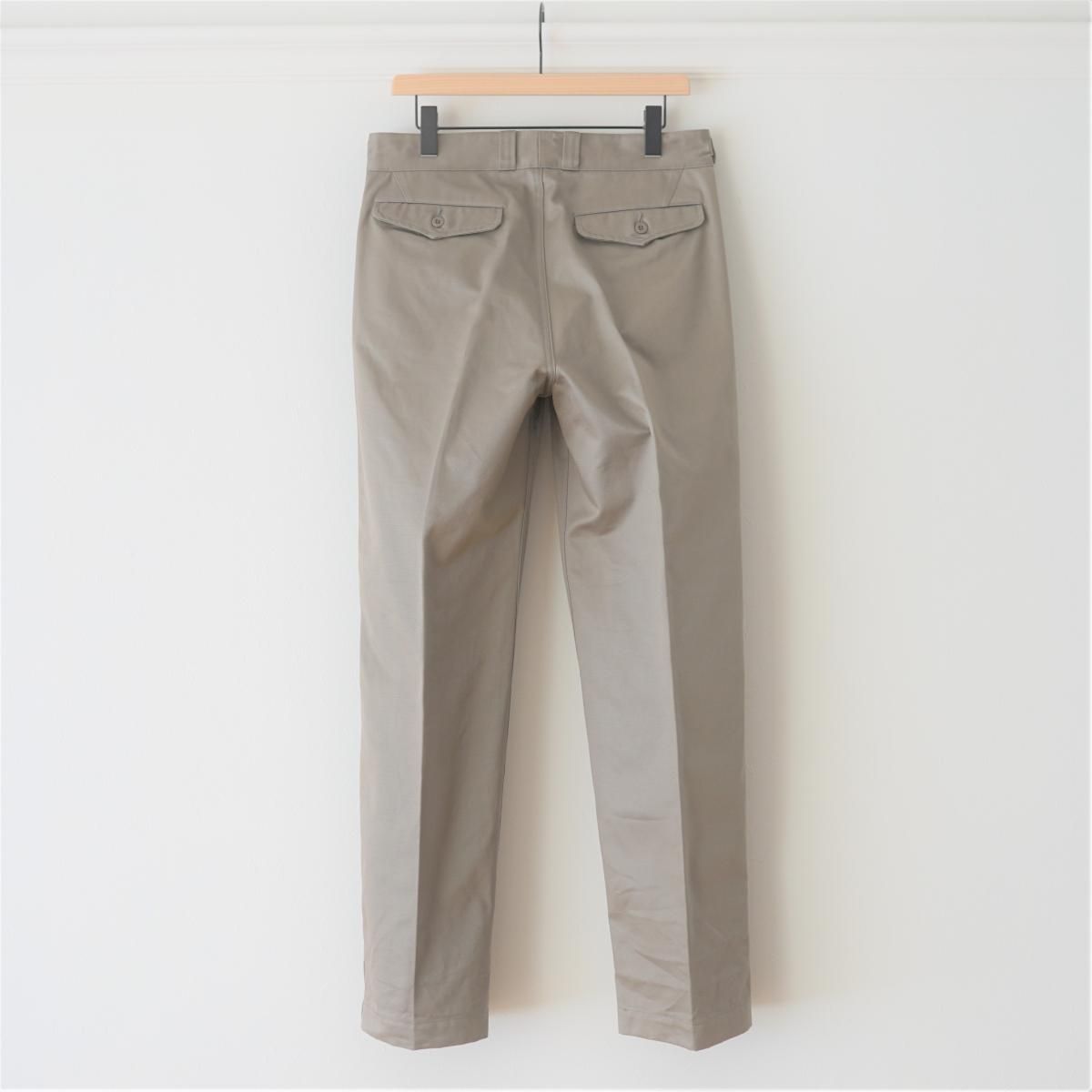 Scye サイ】SAN JOAQUIN CHINO FRENCH ARMY TROUSERS - OLIVE
