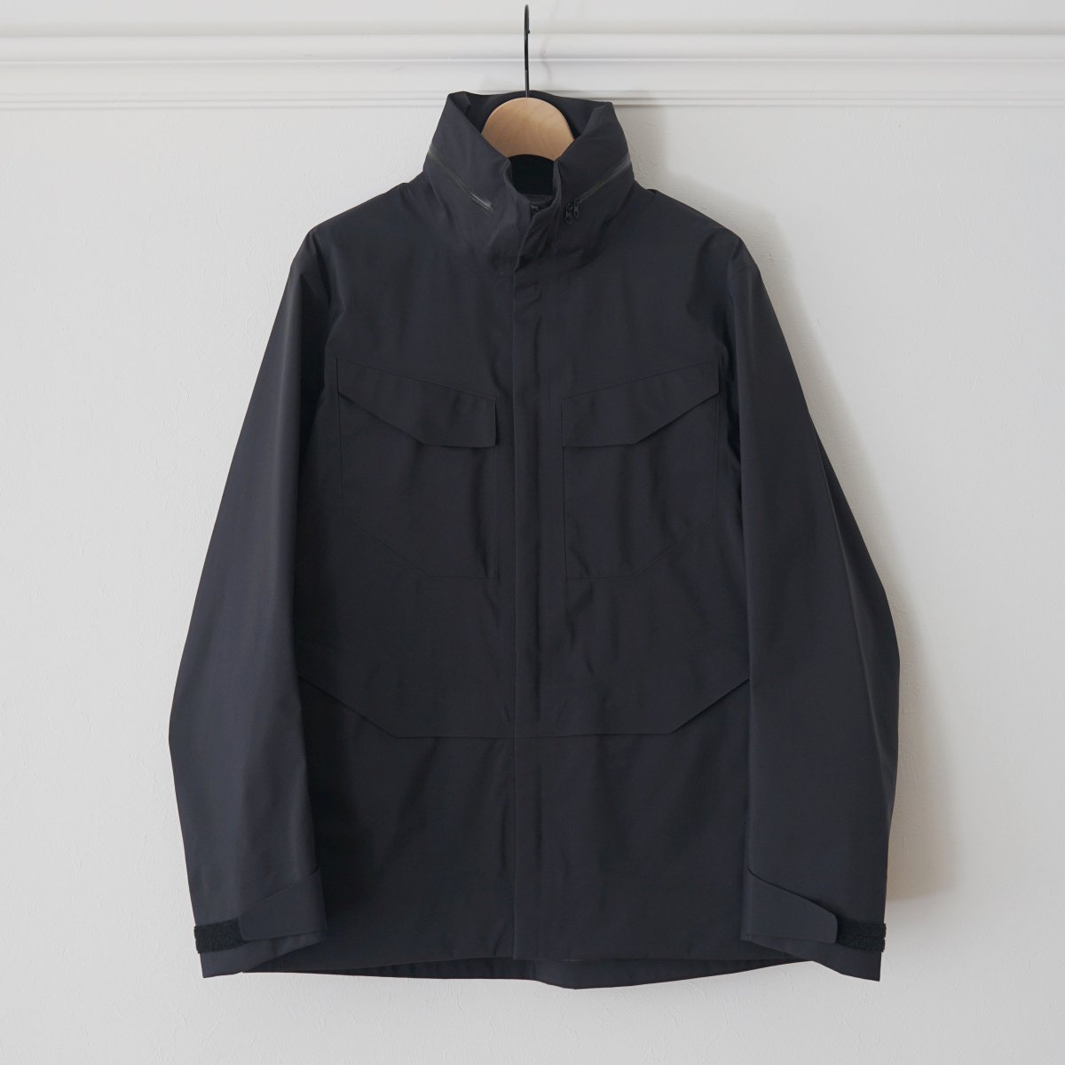 ARC’TERYX veilance field lt jacket