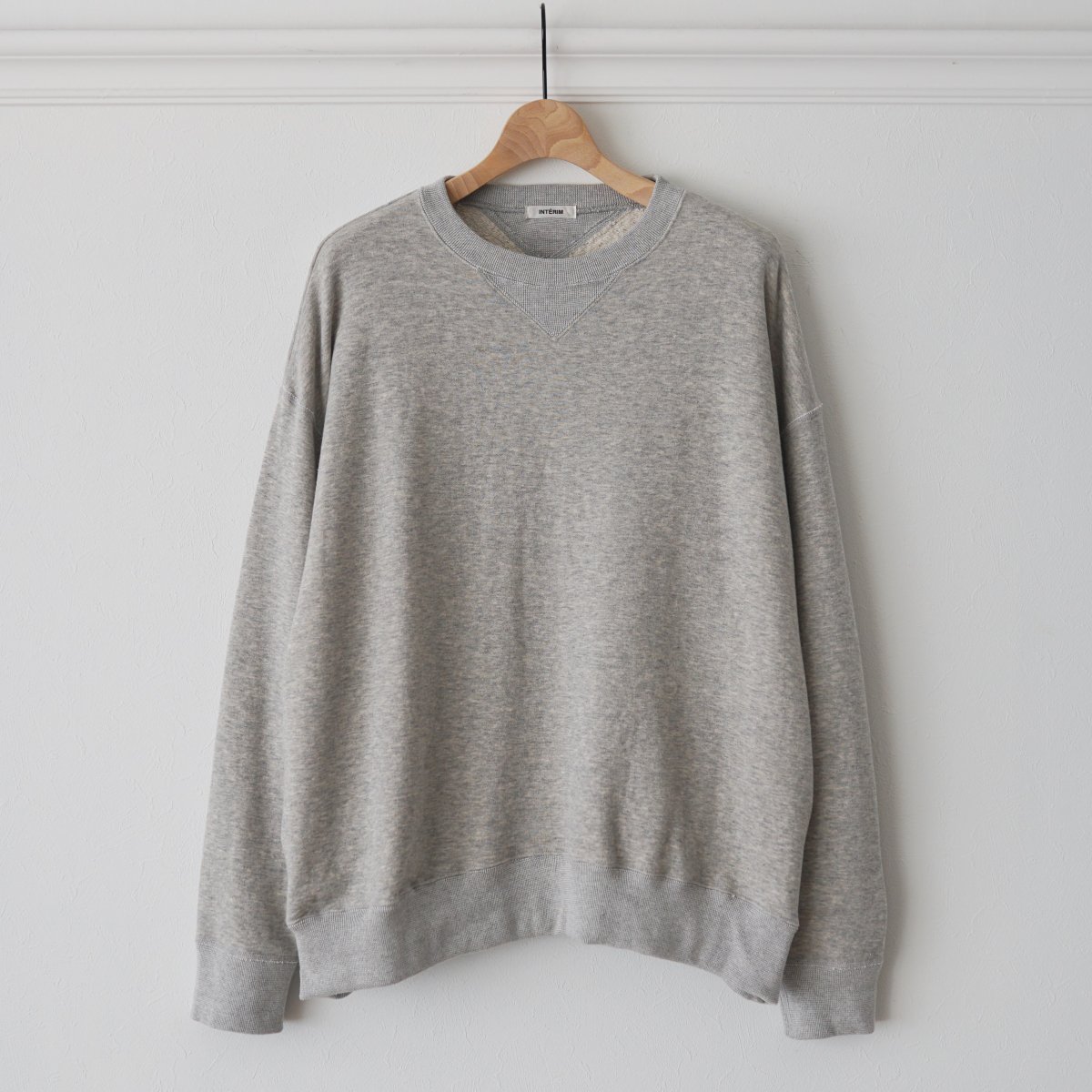 INTERIM ƥHYPER BIG V-GAZETTE LOOP WHEEL SIDE SEAMLESS SWEAT SHIRT - A.GRAY