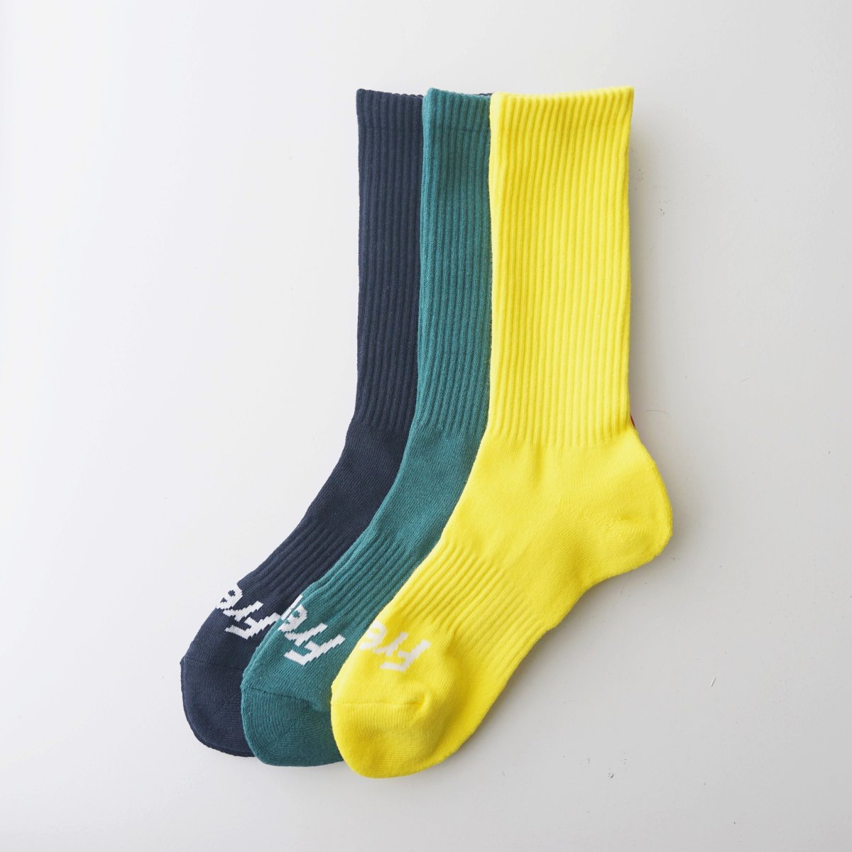 FreshService եå奵ӥ SIGNATURE 3-PACK SOCKS - MULTI