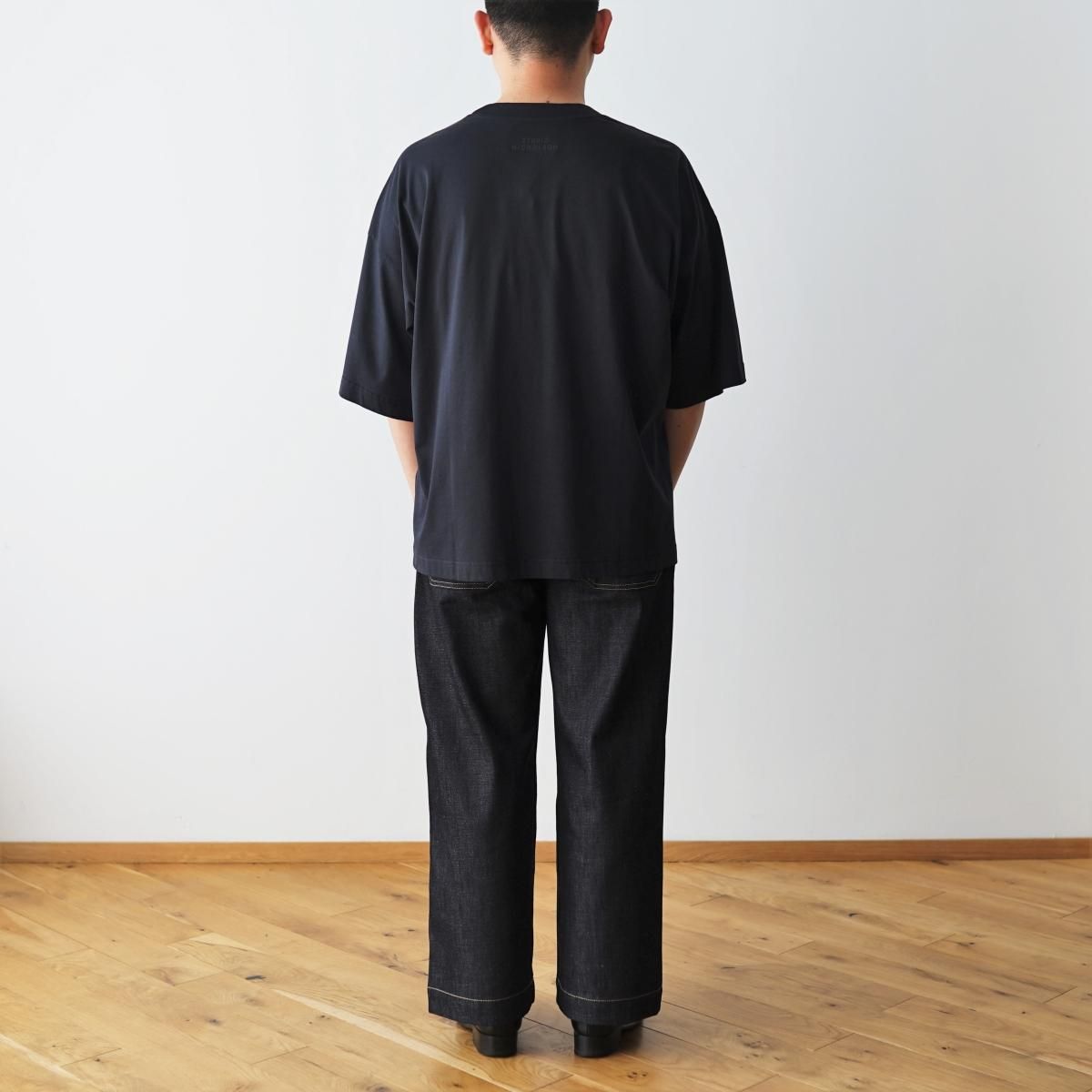 STUDIO NICHOLSON スタジオニコルソン】 BRANDED EASY FIT SS T