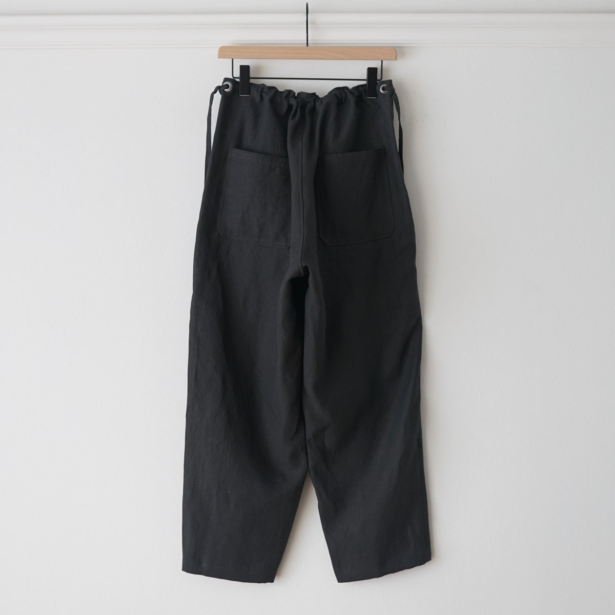 RAKINES ラキネス】 LINEN WEATHER / KINCHAKU PANTS - CHARCOAL BLACK