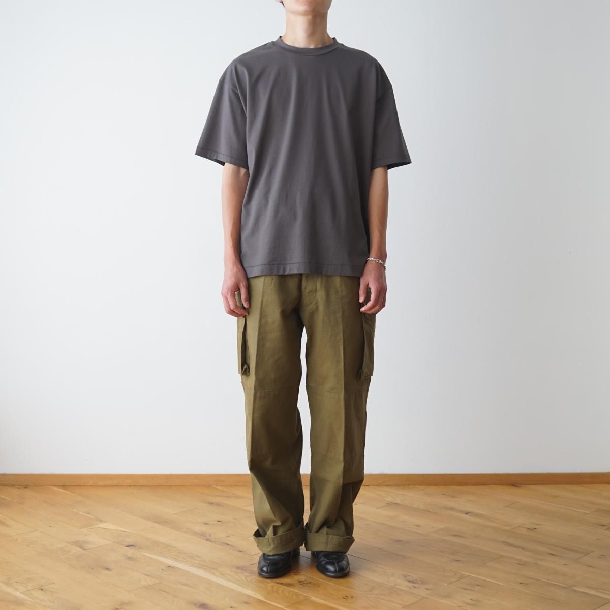ATON エイトン】 SUVIN 60/2 OVERSIZED T-SHIRT - CHARCOAL GRAY ATON エイトン】 SUVIN 60/2 OVERSIZED T-SHIRT - CHARCOAL GRAY