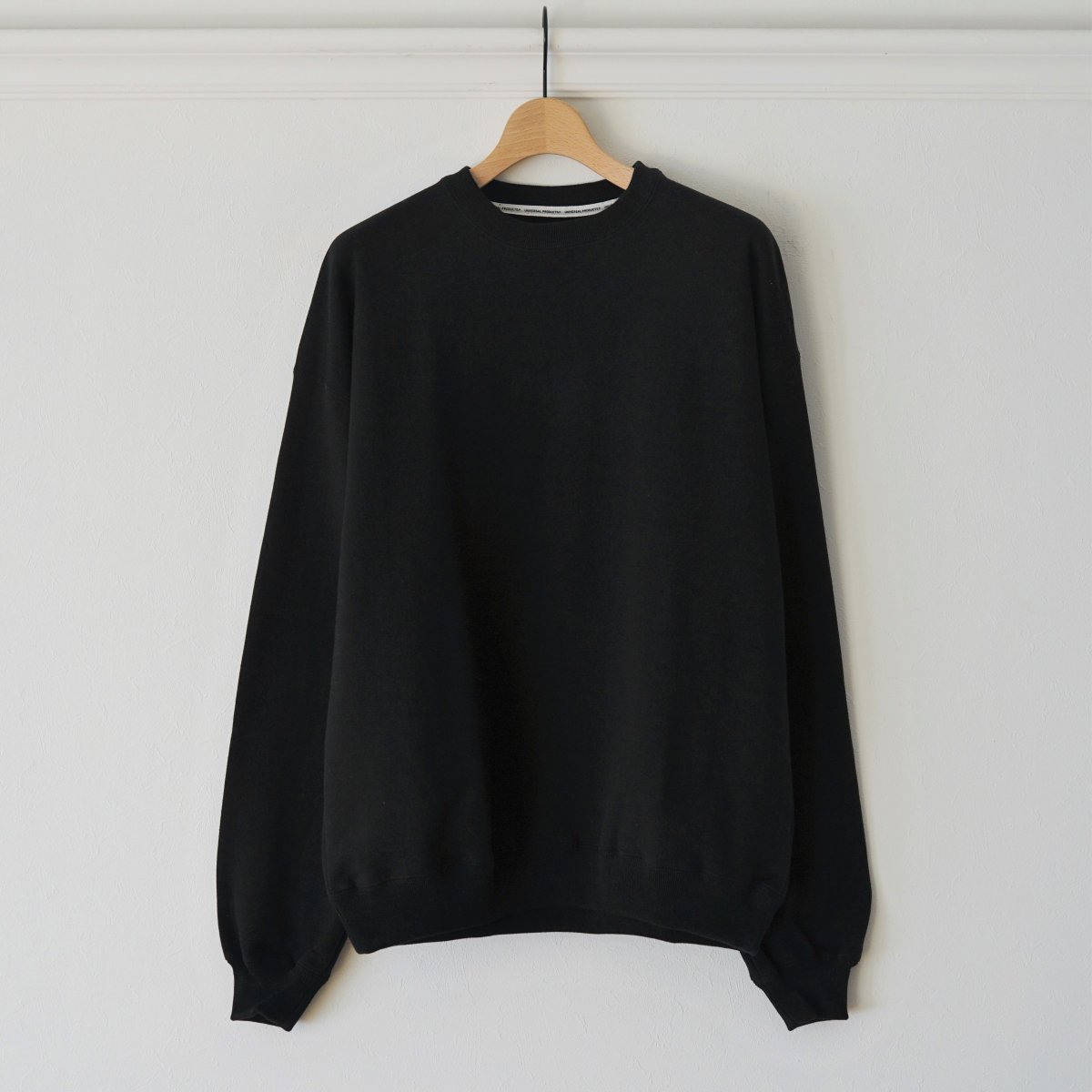 UNIVERSAL PRODUCTS ˥Сץġ JUMBERCA CREW NECK SWEAT - BLACK