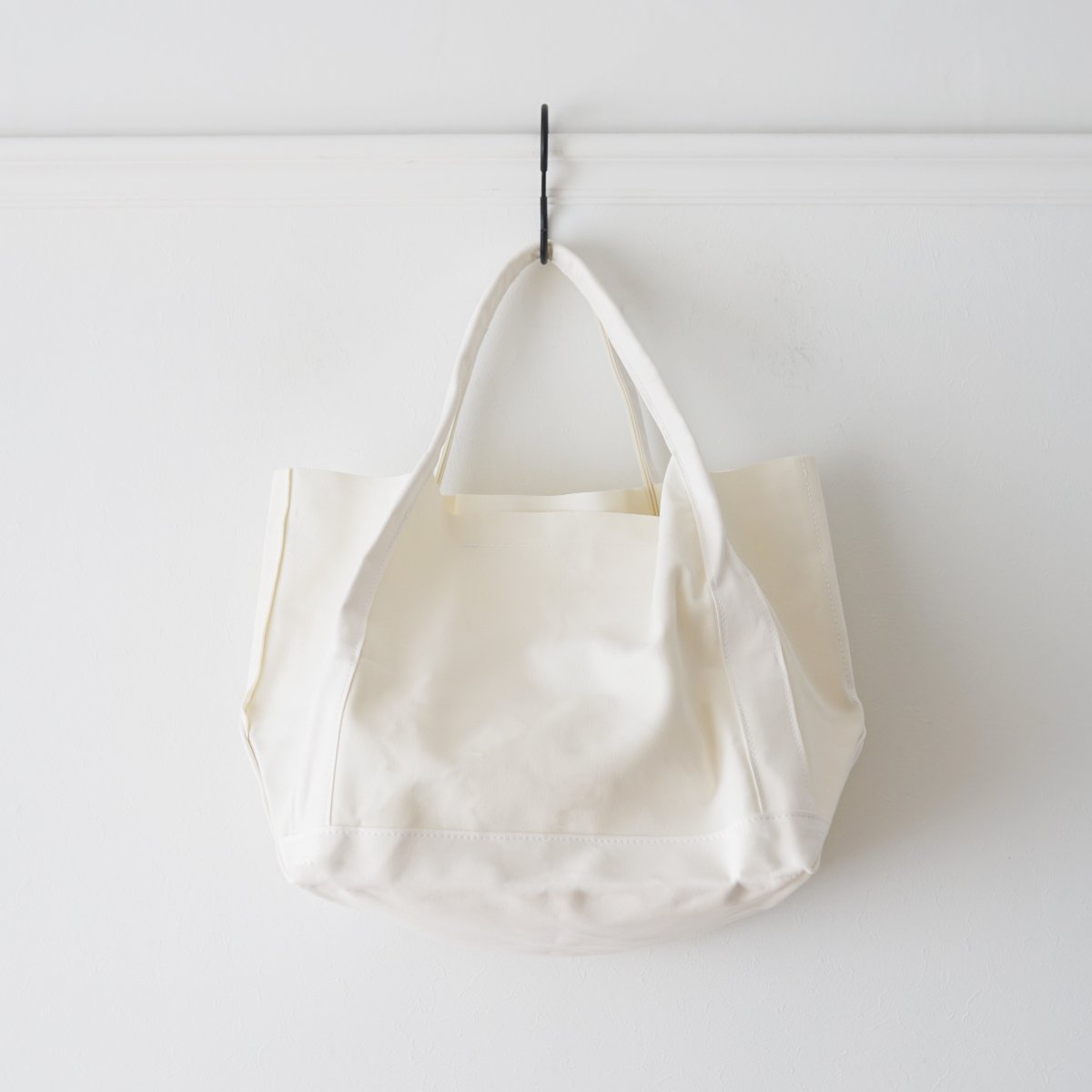 SEEALL  TEMBEA SQUARE TOTE BAG - WHITE