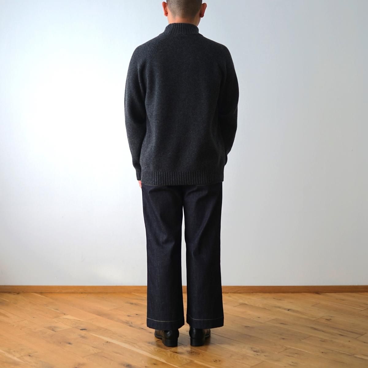 ATON エイトン】 WOOL KANOKO MOCKNECK SWEATER - CHARCOAL GRAY