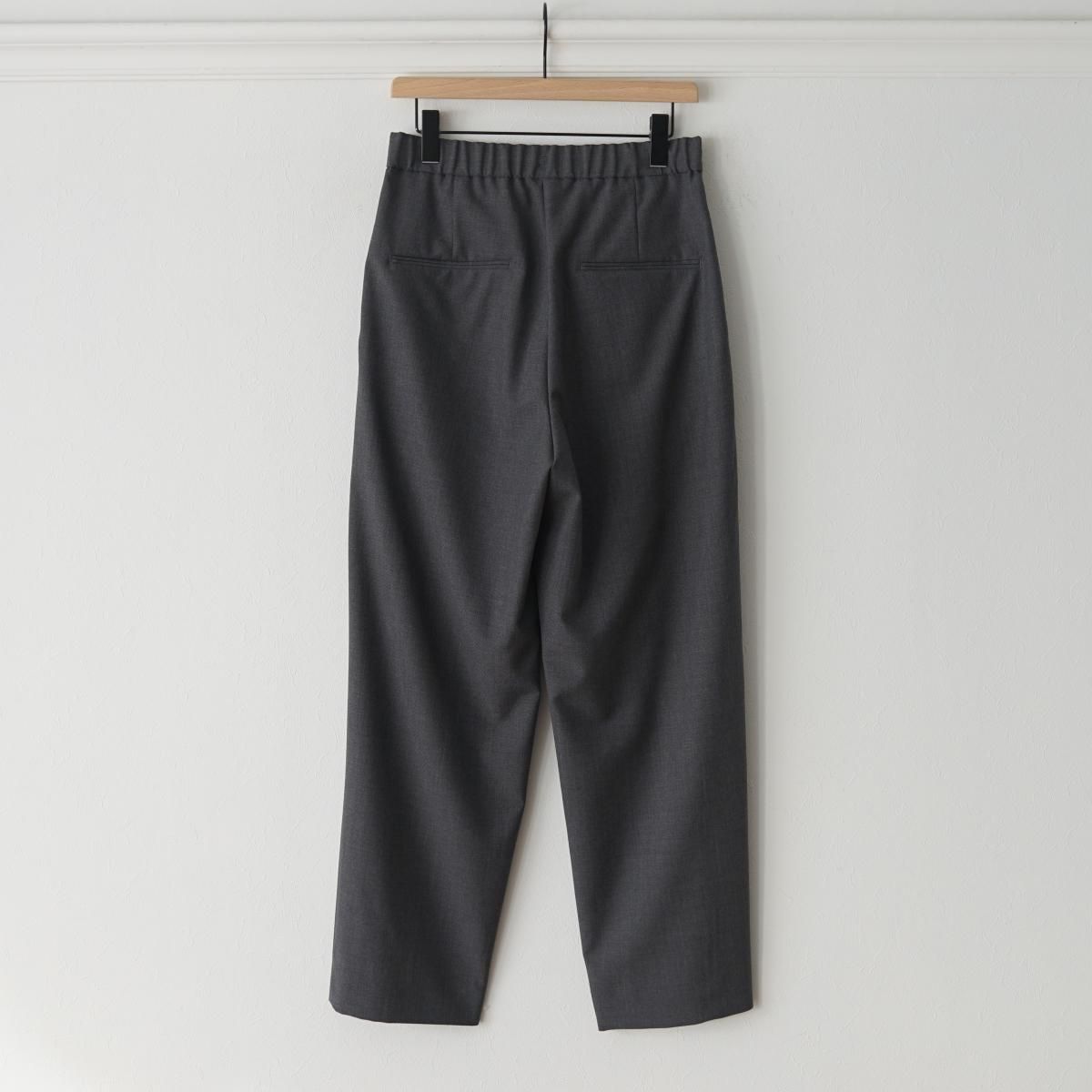 ATON エイトン】 WOOL TROPICAL TAPERED EASY PANTS - TOP GRAY ATON エイトン】 WOOL TROPICAL TAPERED EASY PANTS - TOP GRAY