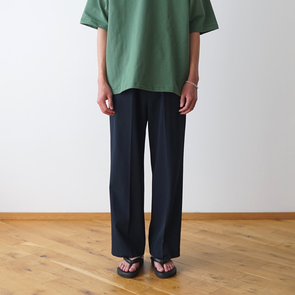 【URU ウル】 HARD TWIST COTTON / STRAIGHT PANTS - NAVY / PARK ONLINE STORE