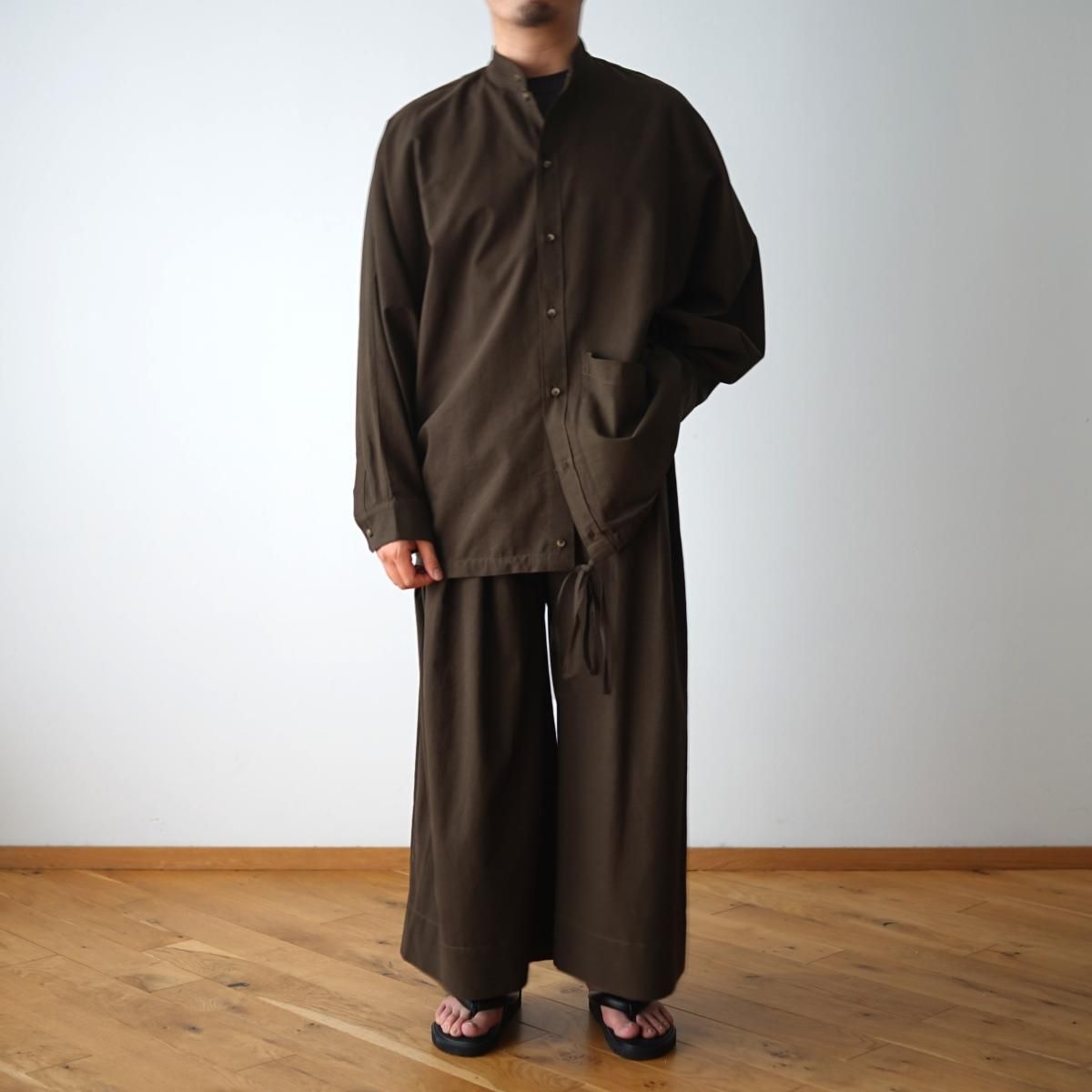 YIFAT FINKELSHTEIN / イファトフィンケルシュタイン】 SHMA YIFAT FINKELSHTEIN / イファトフィンケルシュタイン】 SHMA