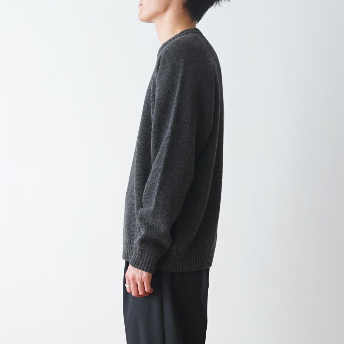 ATON / エイトン】 LAMBS WOOL CREWNECK SWEATER - CHARCOAL