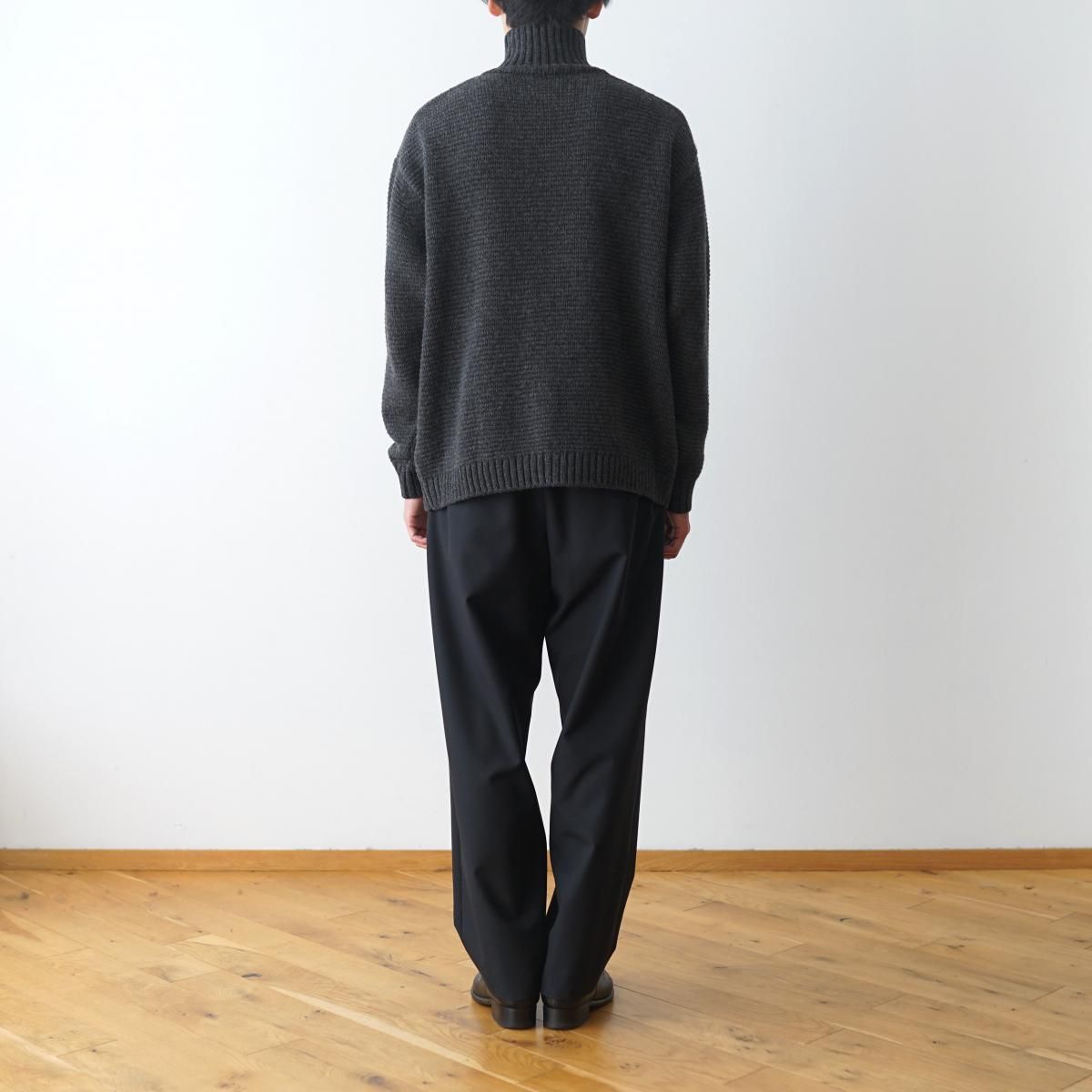 ATON / エイトン】 LAMBS WOOL HIGHNECK SWEATER - CHARCOAL GRAY