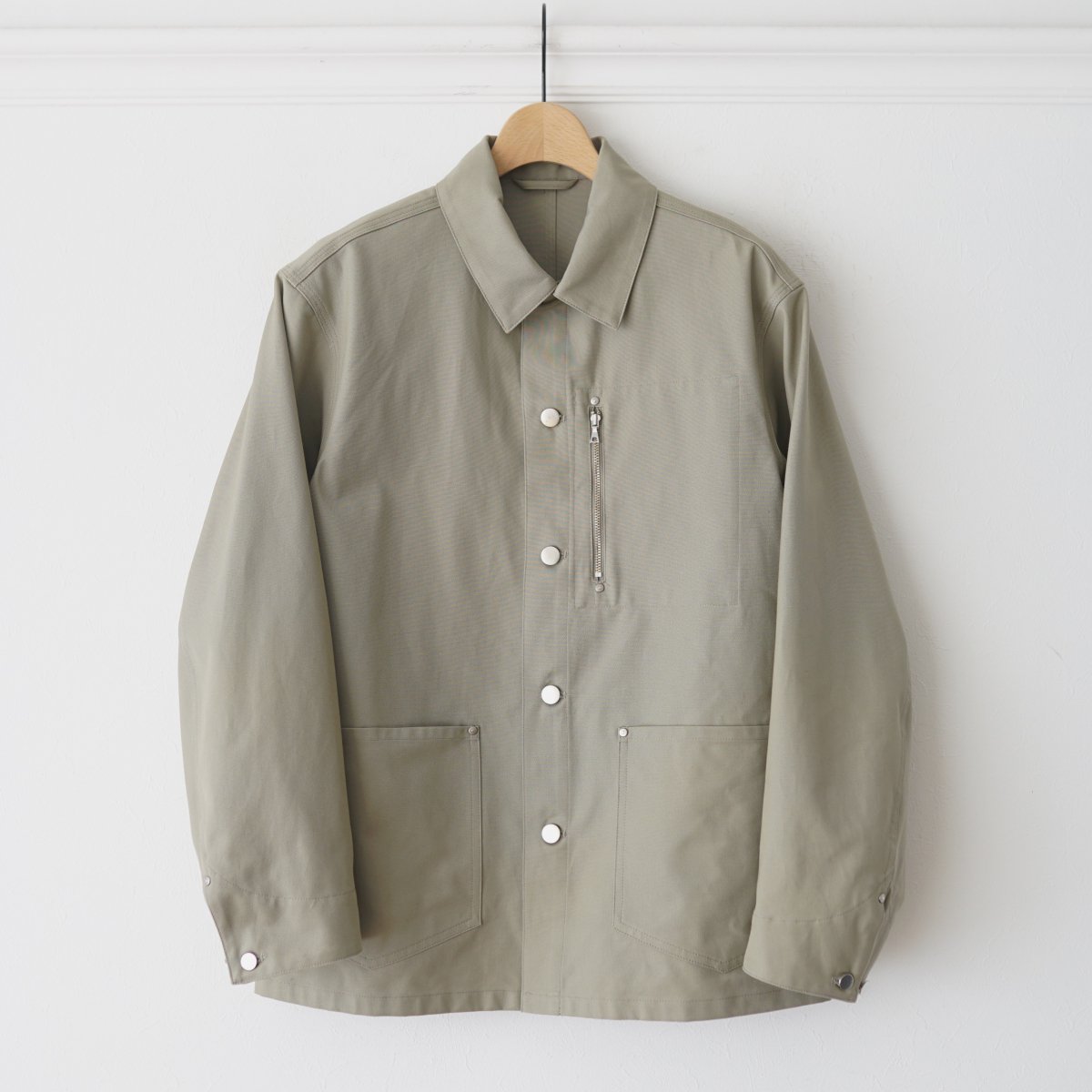 1/25ȯۡ2025 SSۡUNIVERSAL PRODUCTS / ˥Сץġ COVERALL BLOUSON - OLIVE