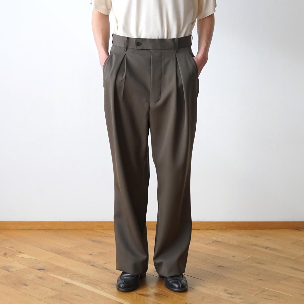 The CLASIK / ザ クラシック】 INVERTED PLEATS TROUSER - KHAKI The CLASIK / ザ クラシック】 INVERTED PLEATS TROUSER - KHAKI