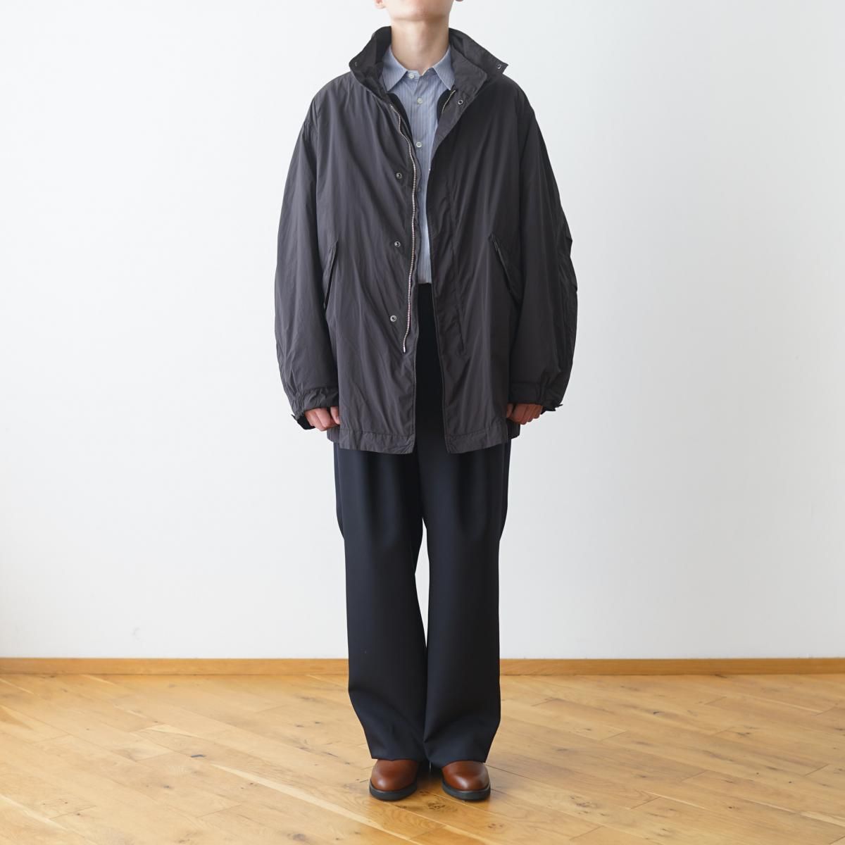 ATON / エイトン】 AIR WEATHER | SHORT MODS COAT - BLACK