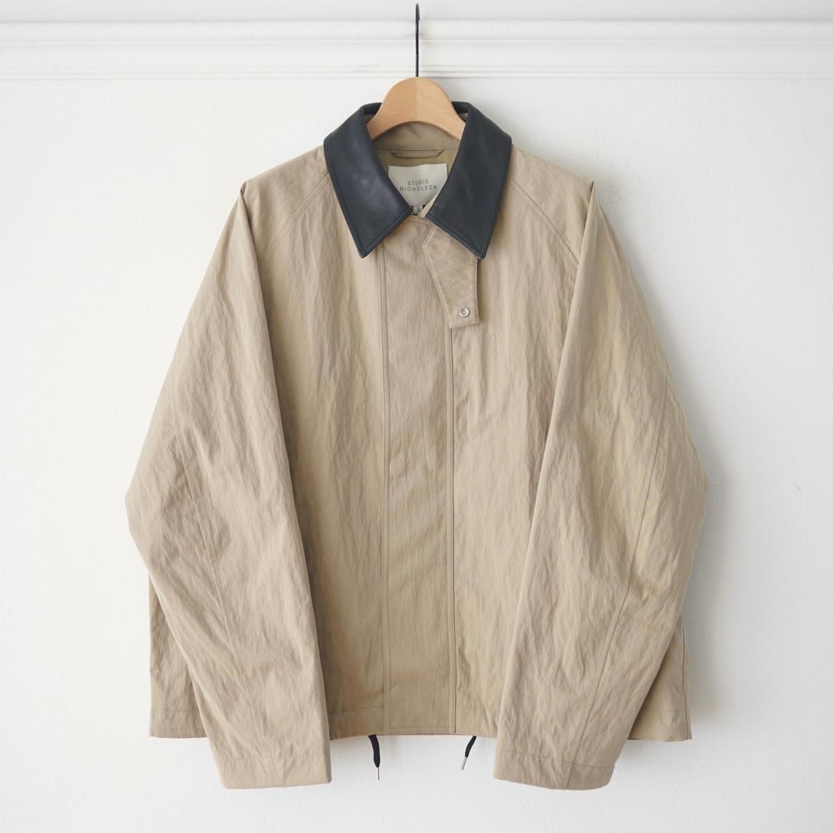 【10/2発売】【25AW】【STUDIO NICHOLSON / スタジオニコルソン】 SHORT ZIP
THROUGH JACKET (DANI) - PARCEL