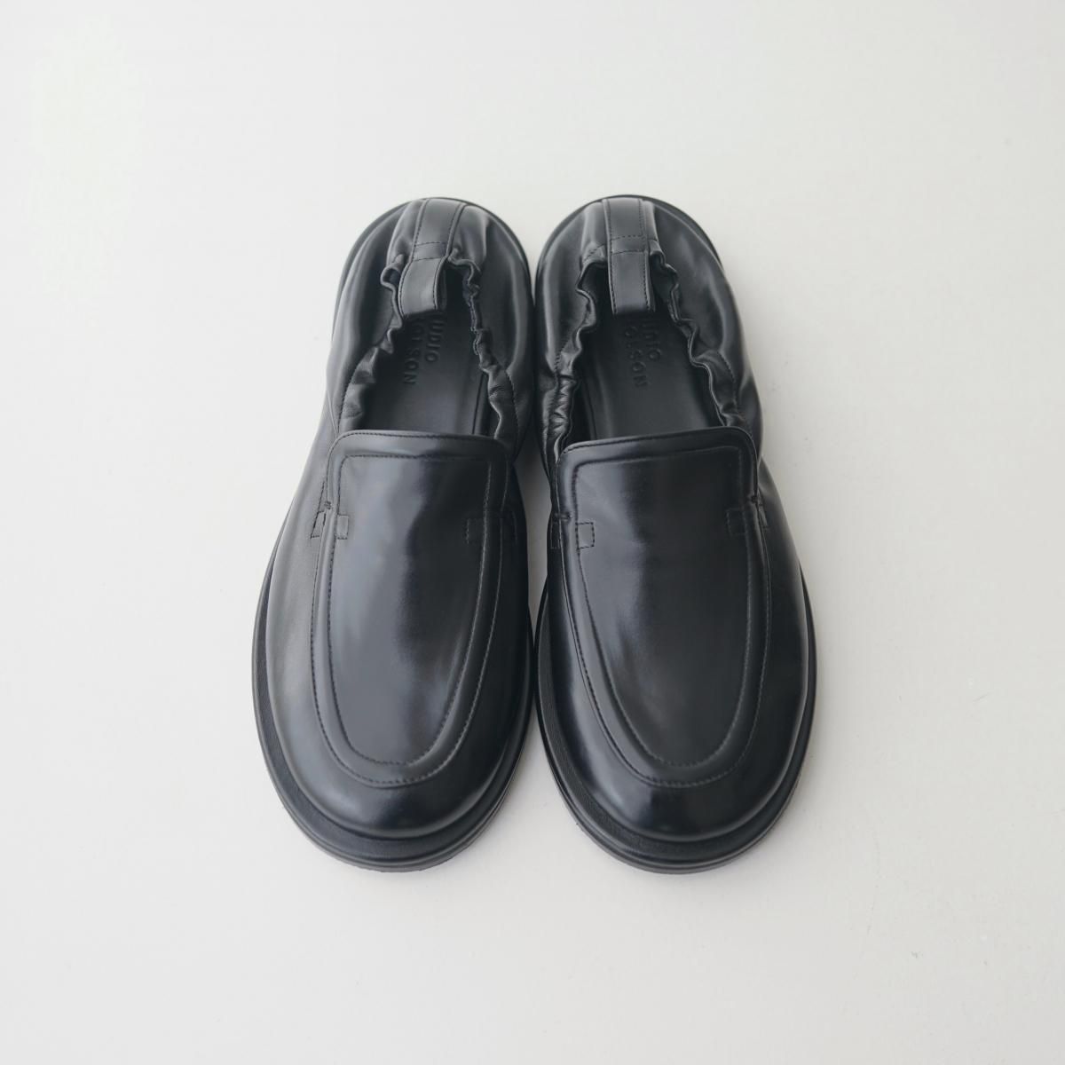 【8/30発売】【25AW】【STUDIO NICHOLSON / スタジオニコルソン】 ELASTIIC BACK LOAFER (DONOVAN) - BLACK