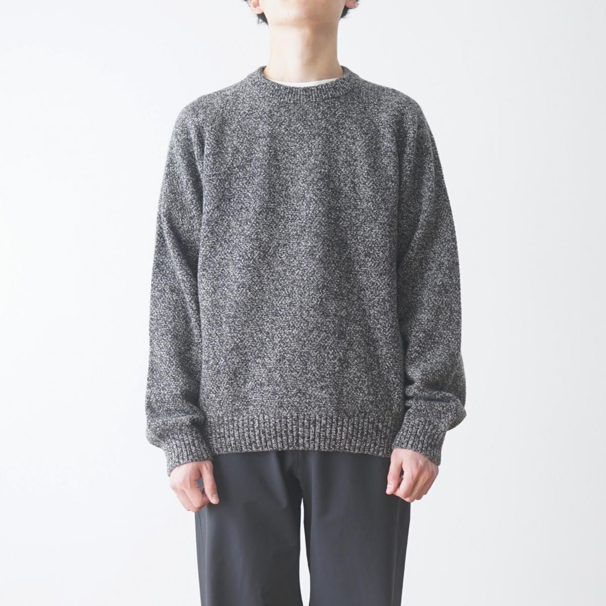 ATON / エイトン】 LAMBS WOOL | CREWNECK SWEATER - CHARCOAL MOKU
