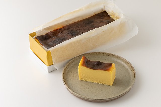 バスクチーズケーキ (長方形)