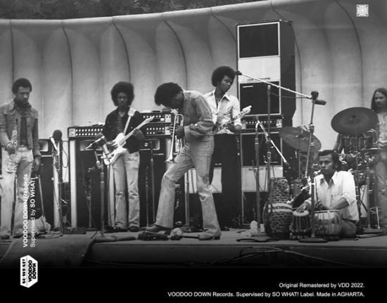 MILES DAVIS / LIVE ON THE CORNER