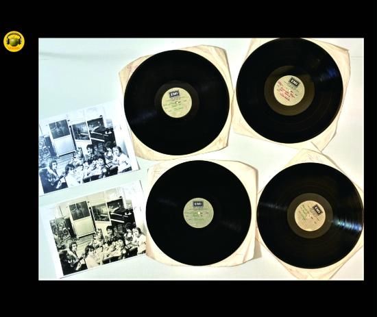 PAUL McCARTNEY &WINGS / ONE HAND CLAPPING PAUL McCARTNEY &WINGS / ONE HAND CLAPPING