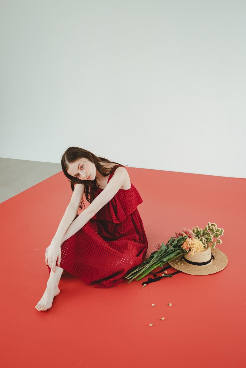 カットワークレースワンピース（CRANBERRY） - PINUE