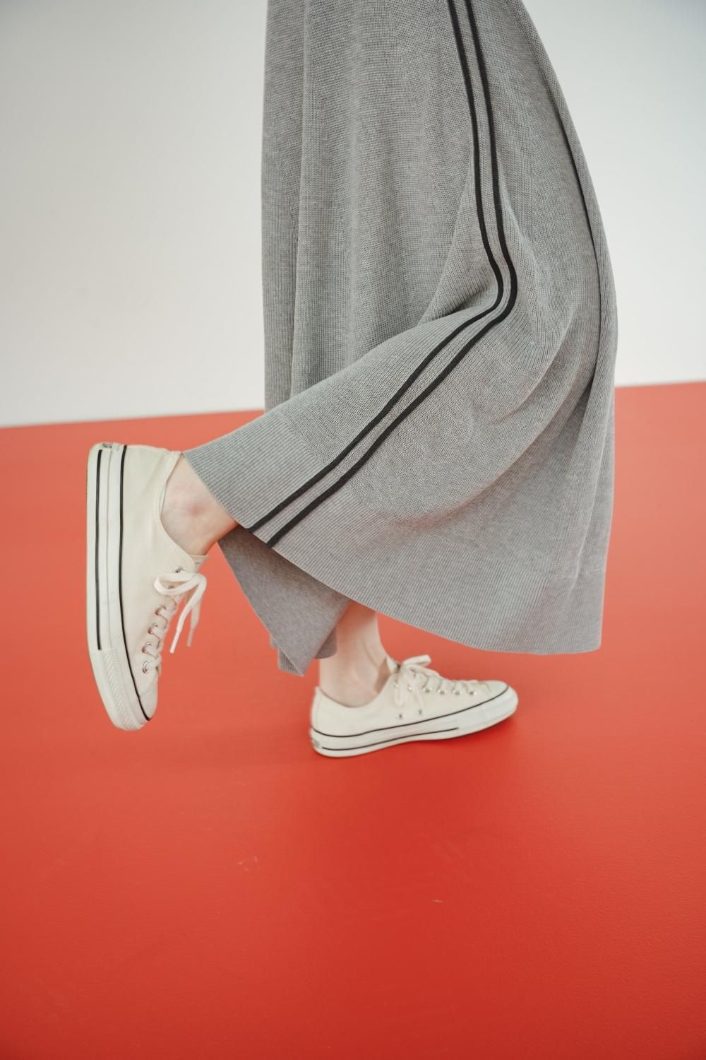 サイドラインニットセットアップ(GRAY) - PINUE サイドラインニットセットアップ(GRAY) - PINUE