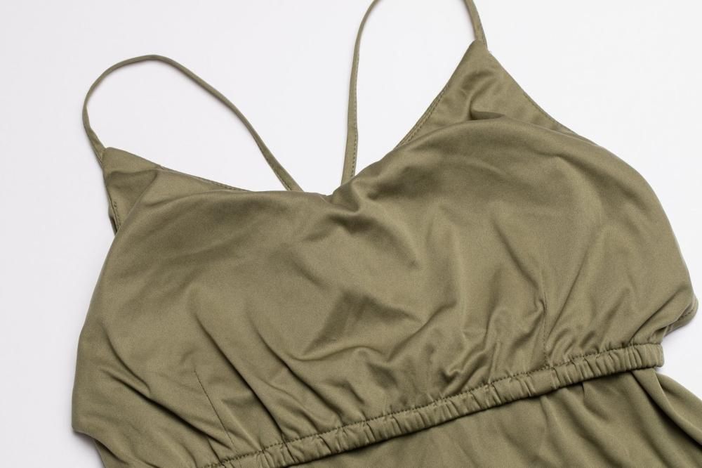 メッシュ切替ニットワンピース(KHAKI) - PINUE メッシュ切替ニットワンピース(KHAKI) - PINUE