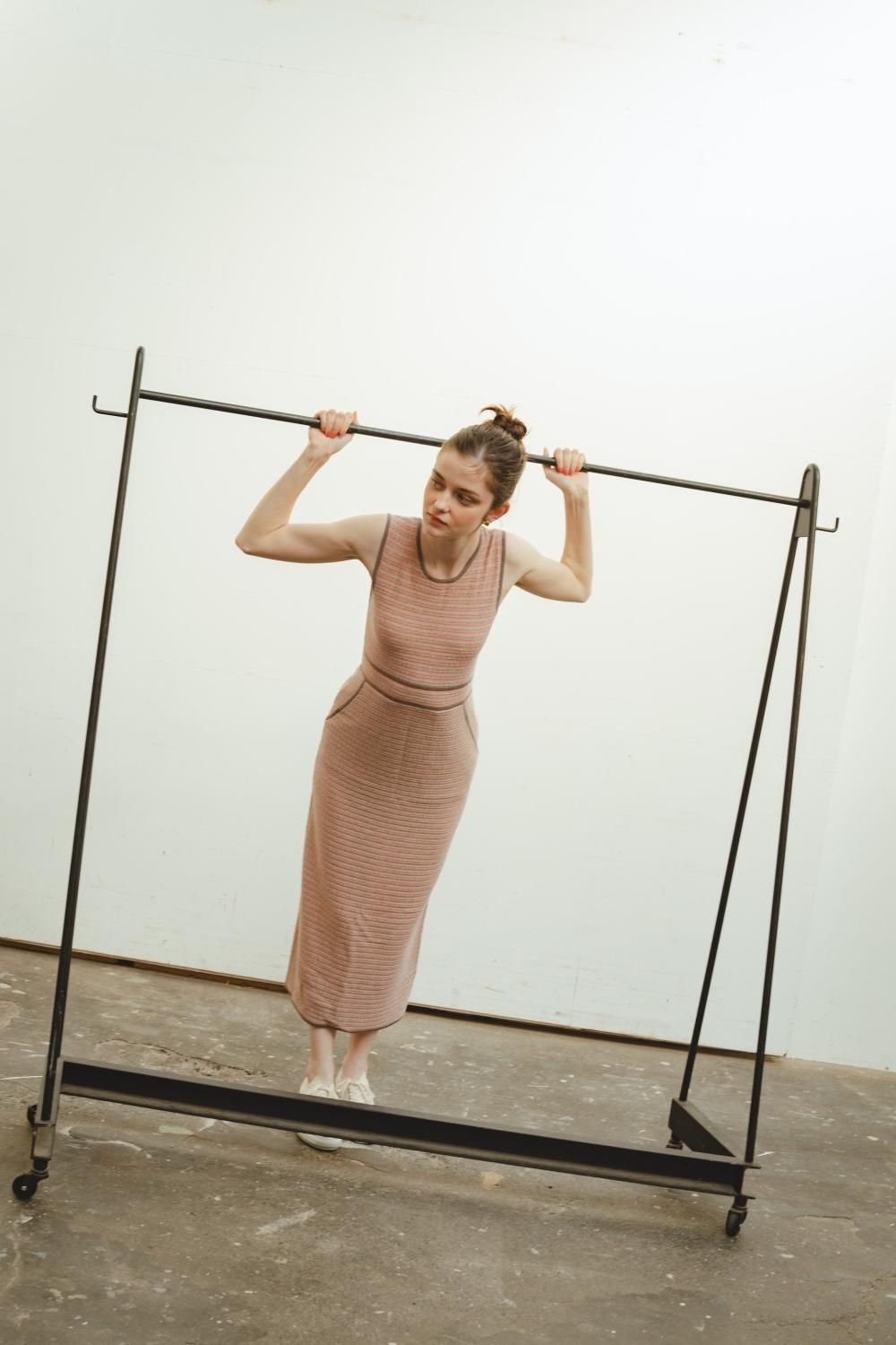 マルチカラーニットワンピース(GRAY×PINK) - PINUE マルチカラーニットワンピース(GRAY×PINK) - PINUE