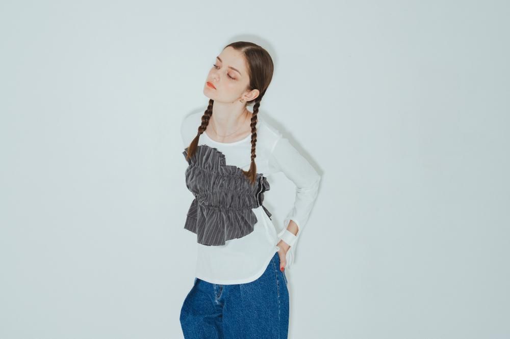 カットアウトスリーブロンT（WHITE） - PINUE