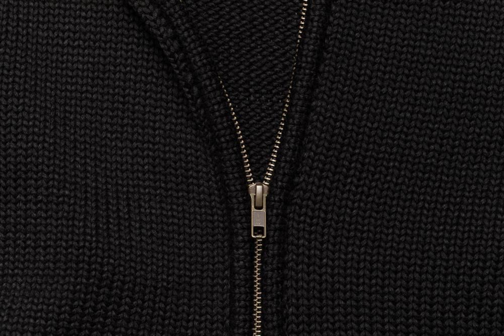 ハンドステッチニットキャミ＆カーデセット（BLACK） - PINUE