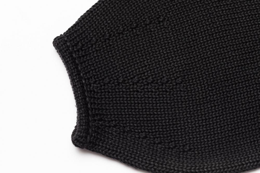 ハンドステッチニットキャミ＆カーデセット（BLACK） - PINUE