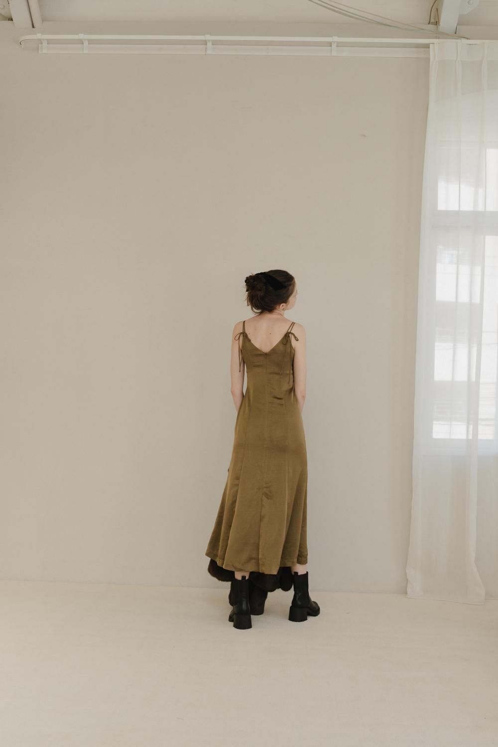 フリルボレロ+キャミドレスセット(KHAKI) - PINUE フリルボレロ+キャミドレスセット(KHAKI) - PINUE
