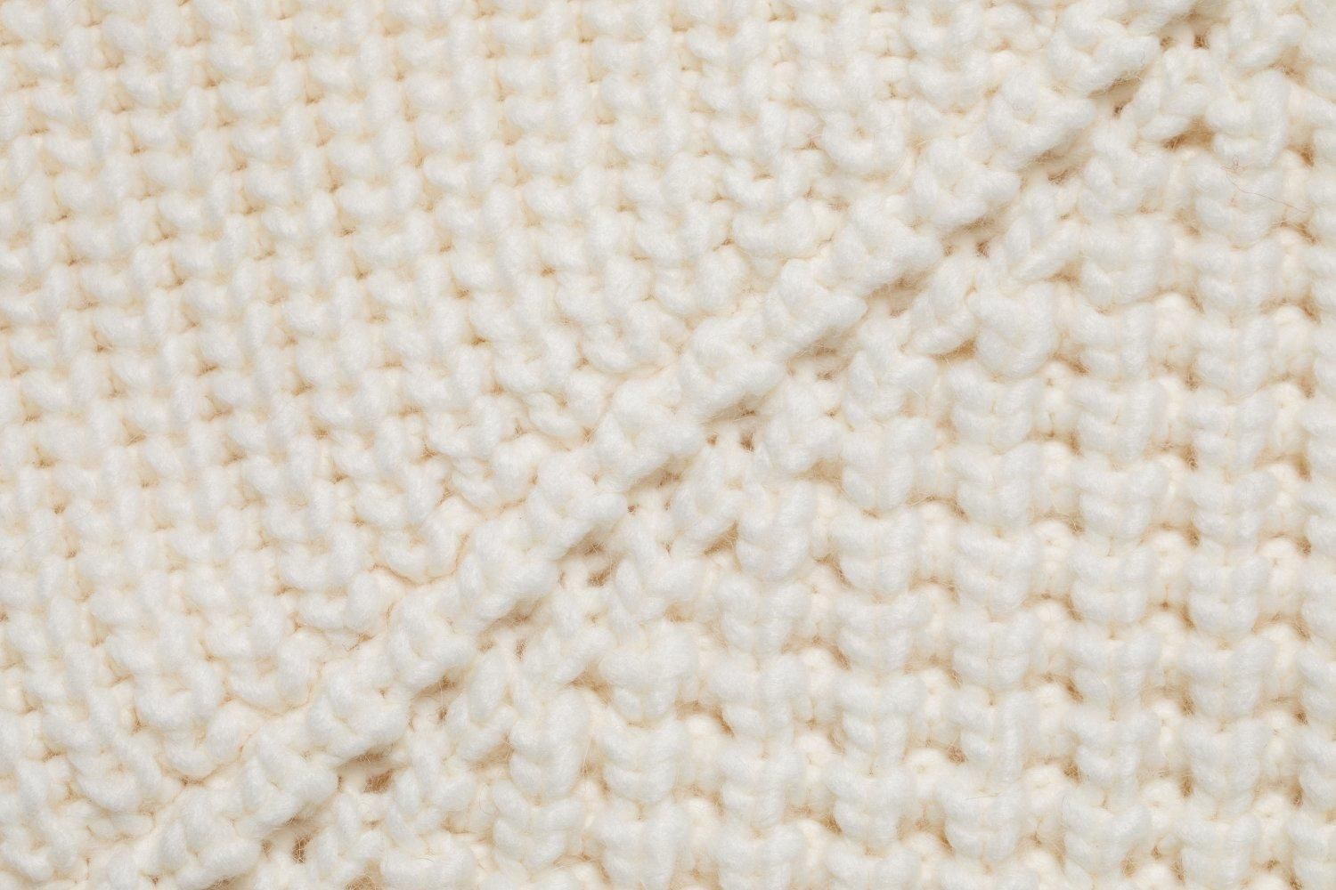 ワッフルニットトップス（WHITE） - PINUE