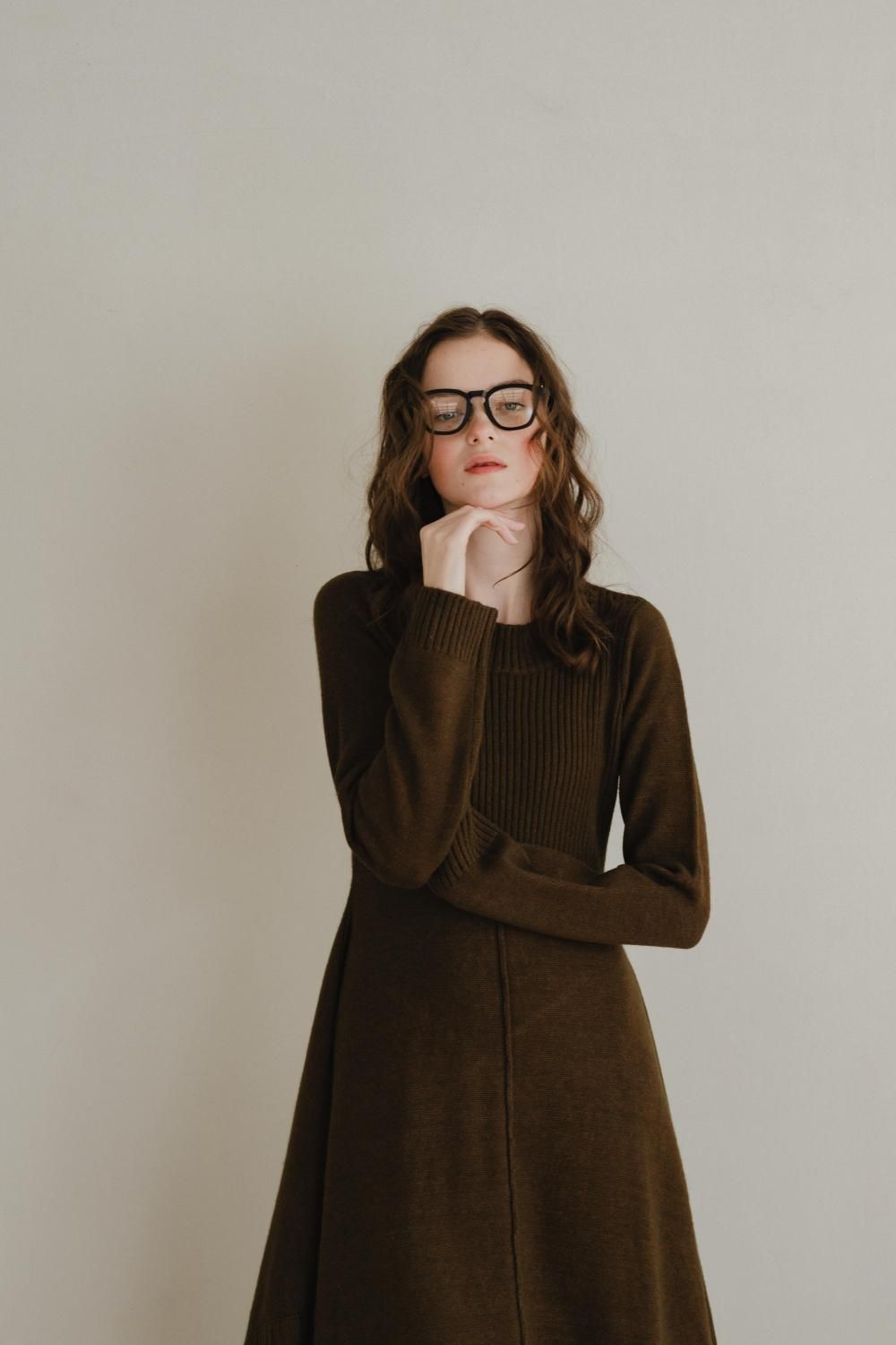 リブヘムニットワンピース(BROWN) - PINUE リブヘムニットワンピース(BROWN) - PINUE