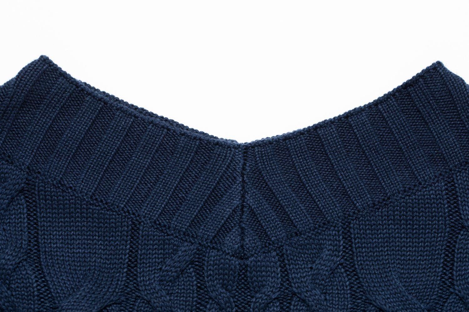 ケーブルニットワンピース（NAVY） - PINUE